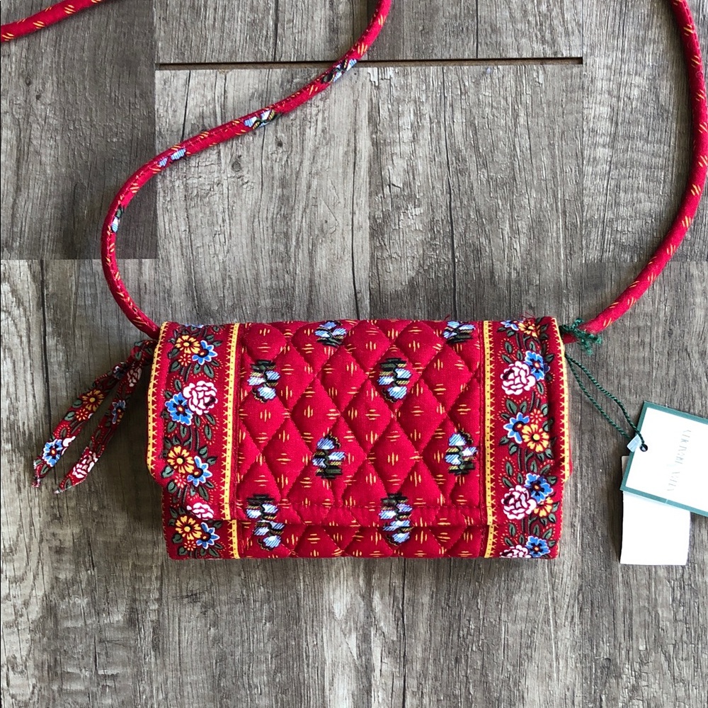 Vera Bradley Provincial Red Tri-Fold Quilted Floral Wallet Purse NEW - Picture 2 of 7
